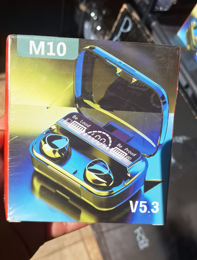 Fone de ouvido M10